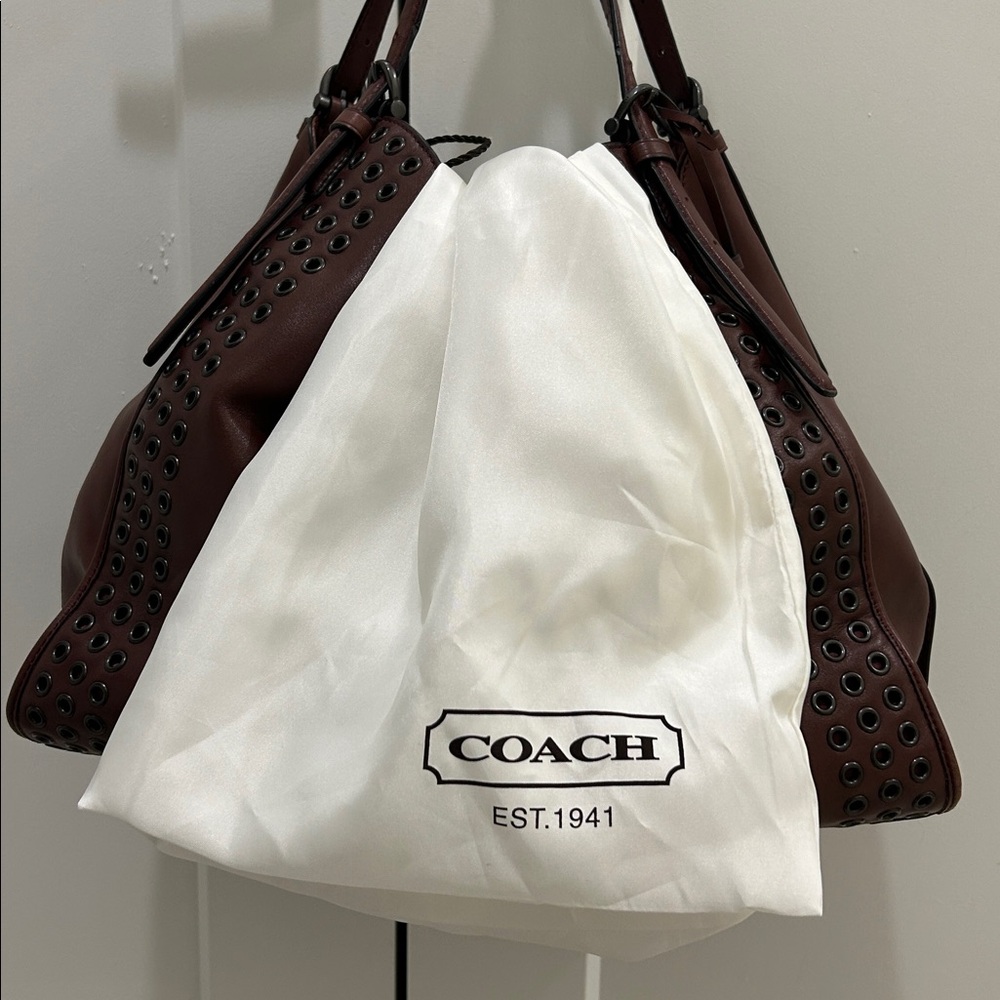 Coach (EUC) Madison Carlyle Grommet Hobo Shoulder Bag in Brick Red - Picture 16 of 17